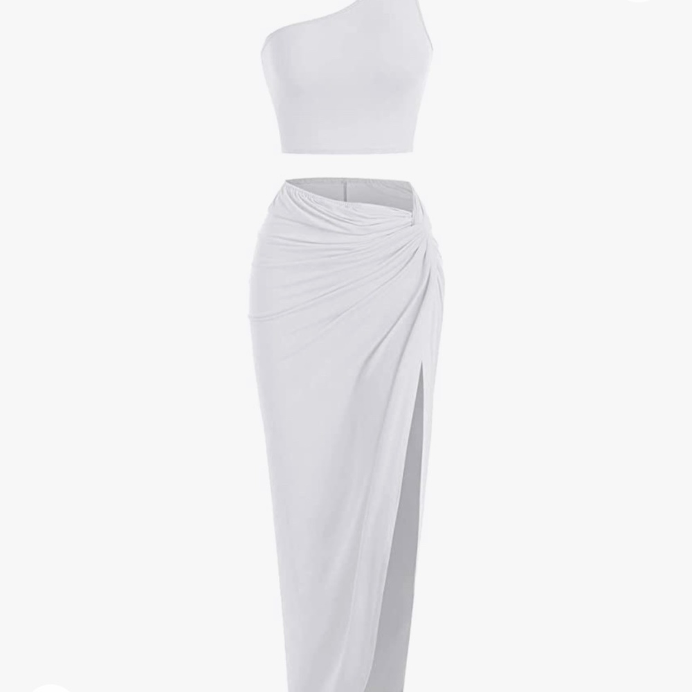 White two piece set
